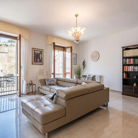 קליארי Apartment On Shopping Street מראה חיצוני תמונה
