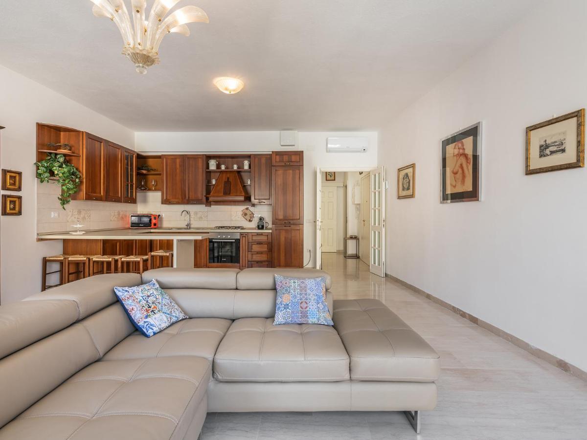 קליארי Apartment On Shopping Street מראה חיצוני תמונה
