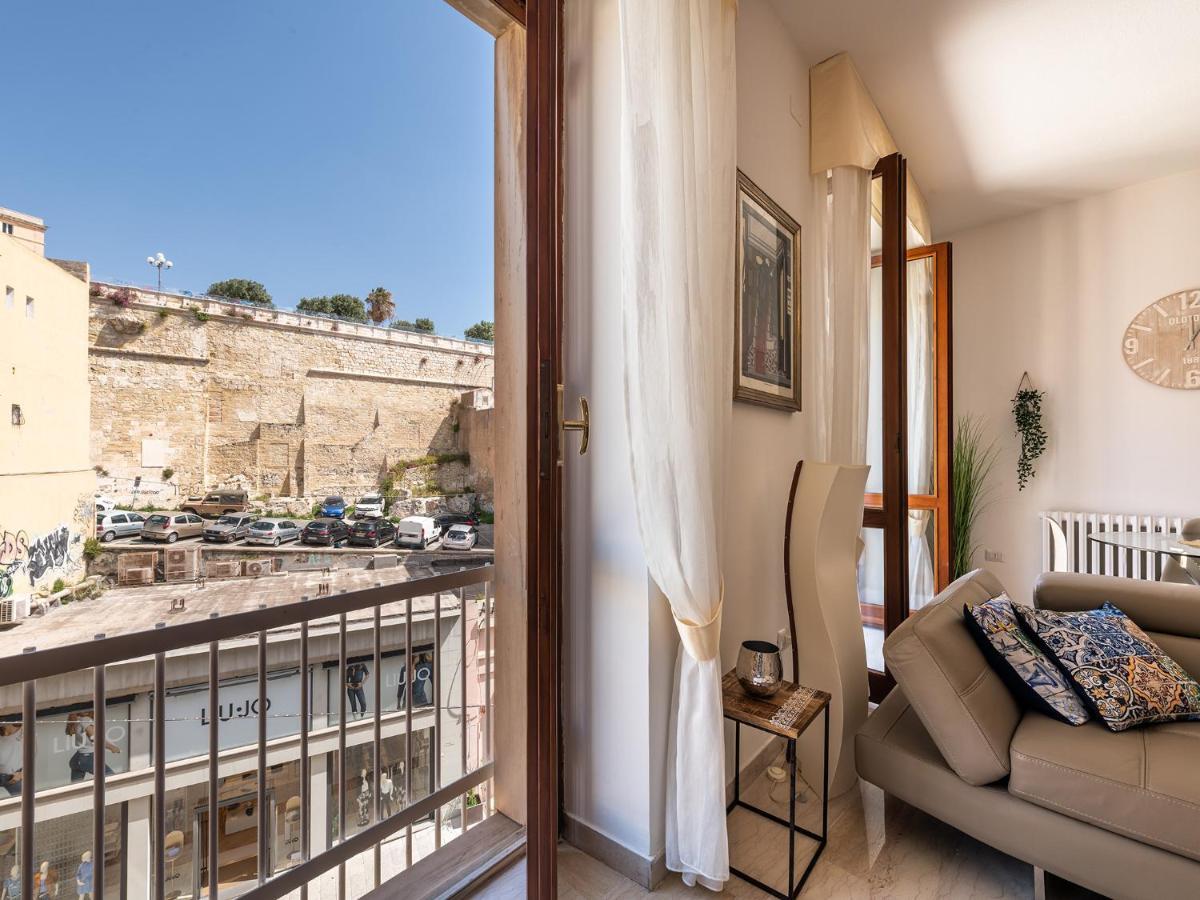קליארי Apartment On Shopping Street מראה חיצוני תמונה