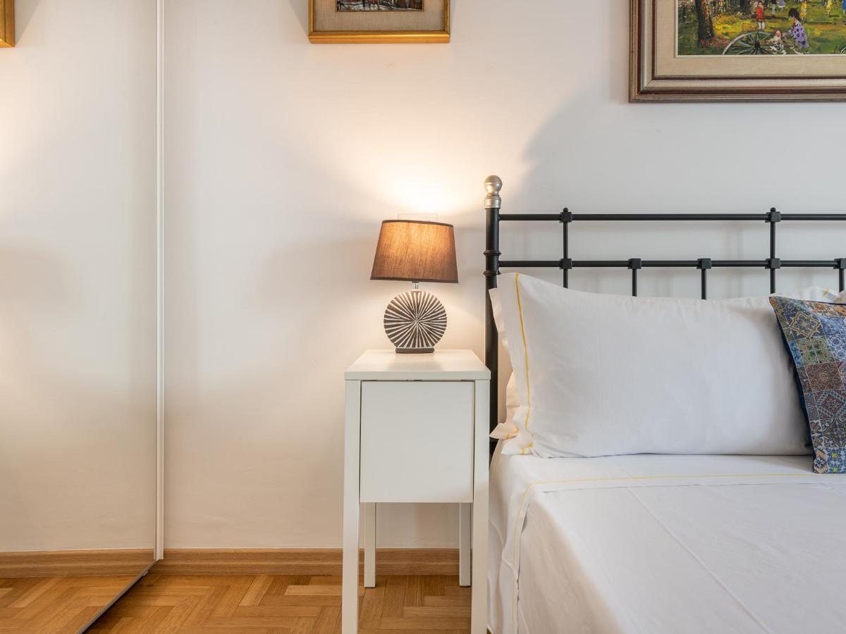 קליארי Apartment On Shopping Street מראה חיצוני תמונה